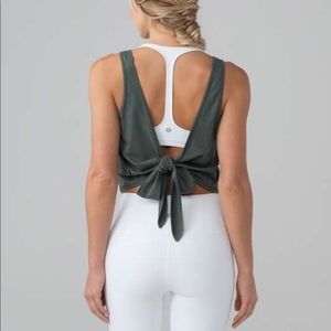 NWT It’s a Tie Tank Size 2 Lululemon